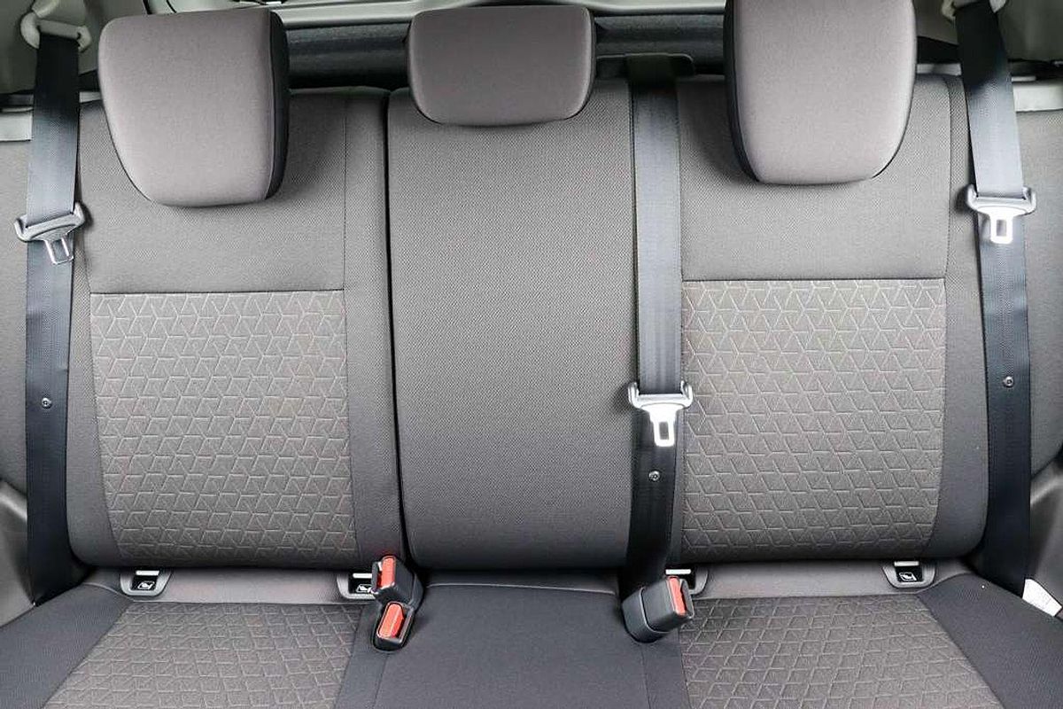 2024 Suzuki Swift Hybrid Plus UZ