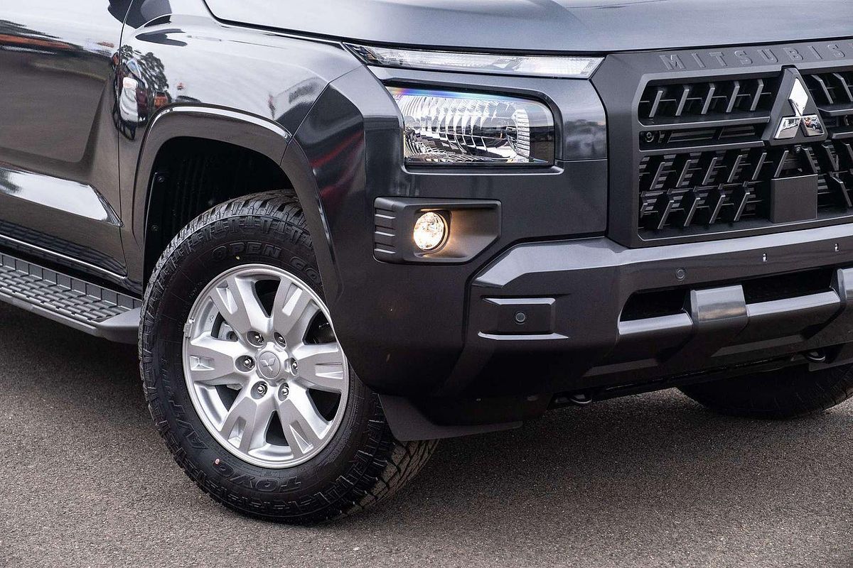 2025 Mitsubishi Triton GLX+ MV 4X4