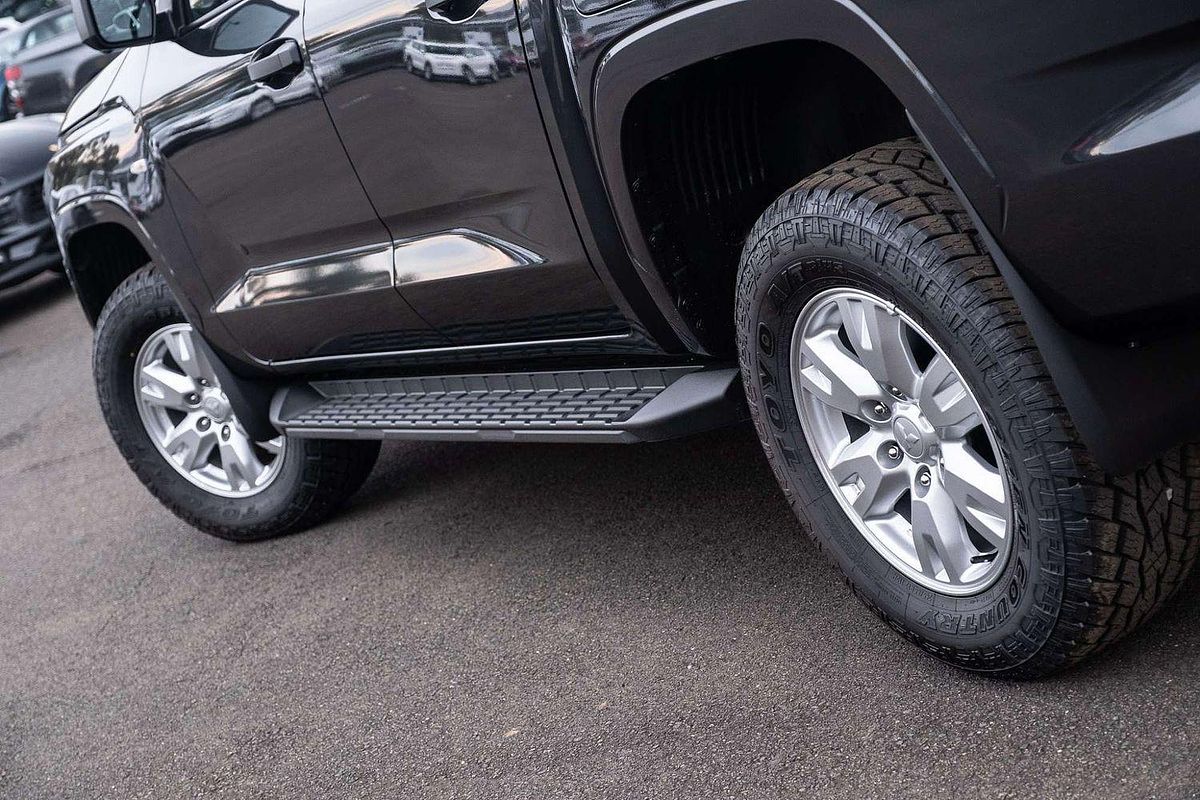 2025 Mitsubishi Triton GLX+ MV 4X4