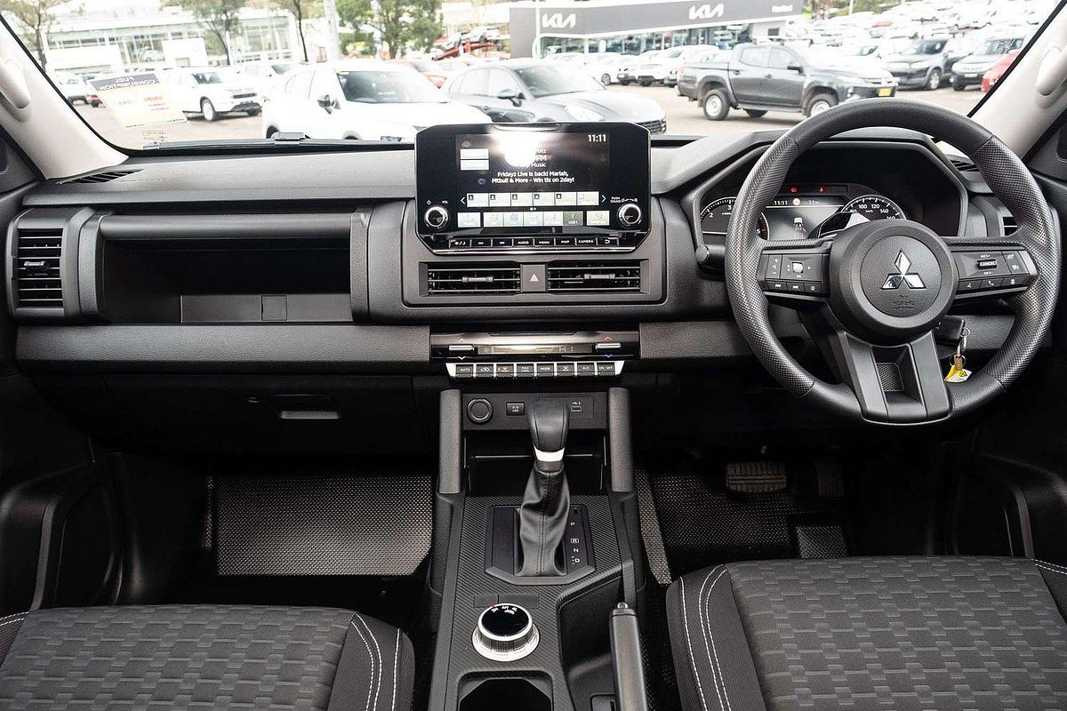 2025 Mitsubishi Triton GLX+ MV 4X4
