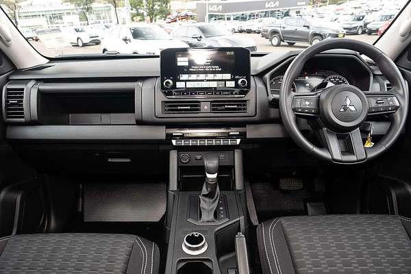 2025 Mitsubishi Triton GLX+ MV 4X4
