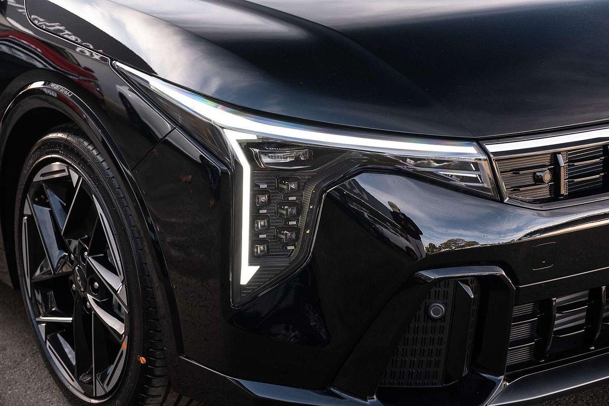 2025 Kia K4 GT-Line CL4m
