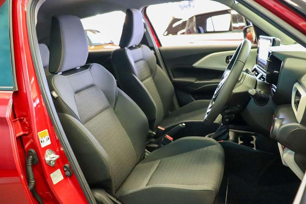 2024 Suzuki Swift Hybrid Plus UZ