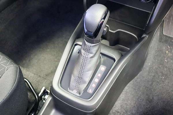 2024 Suzuki Swift Hybrid UZ