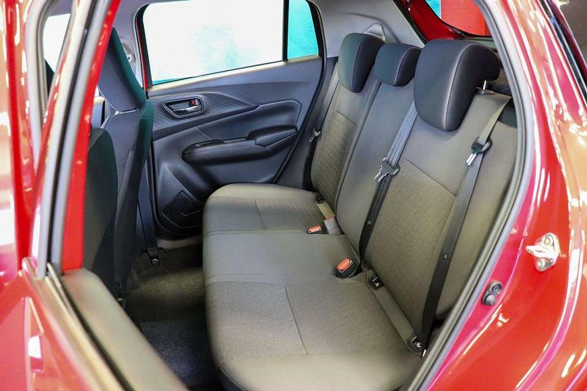 2024 Suzuki Swift Hybrid Plus UZ