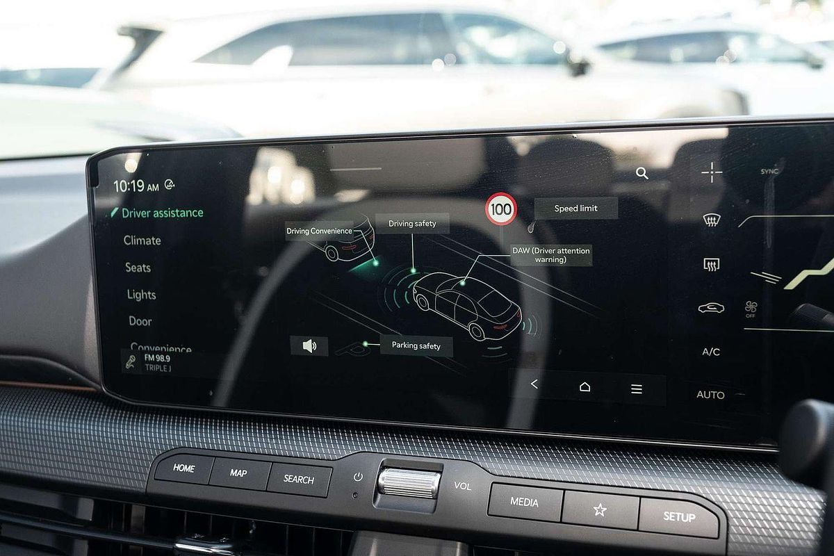 2025 Kia K4 GT-Line CL4m