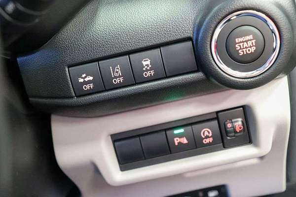 2024 Suzuki Swift Hybrid UZ