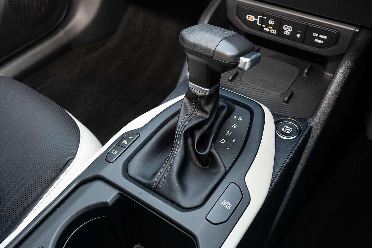 2025 Kia K4 GT-Line CL4m