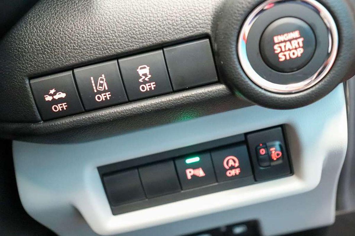 2024 Suzuki Swift Hybrid Plus UZ