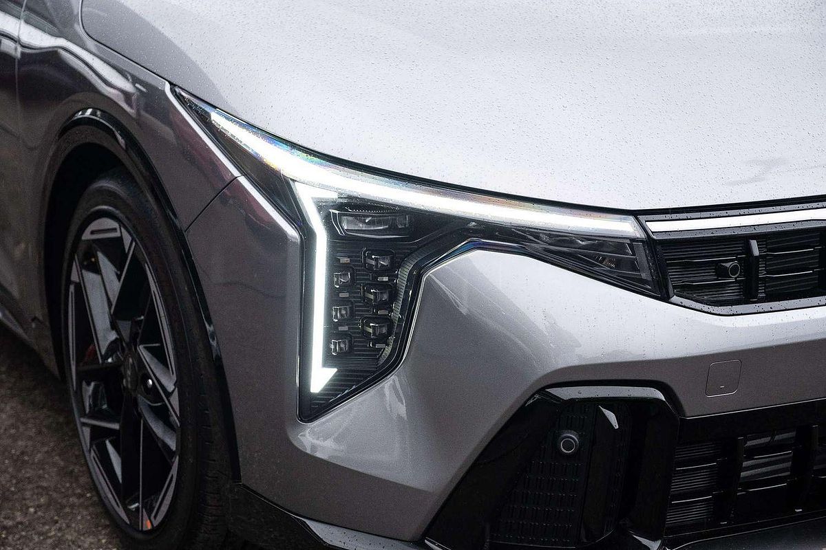 2025 Kia K4 GT-Line CL4m