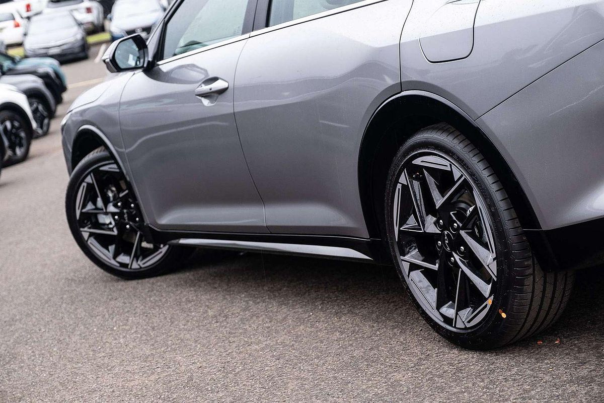 2025 Kia K4 GT-Line CL4m