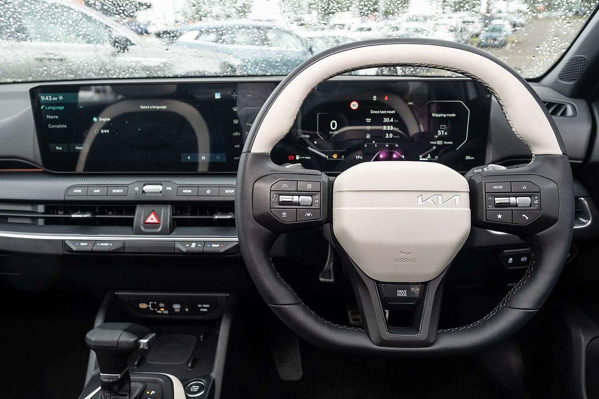 2025 Kia K4 GT-Line CL4m