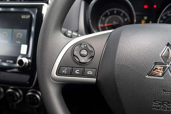 2025 Mitsubishi ASX ES XD