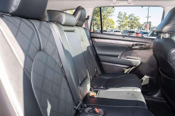 2022 Toyota Kluger Grande GSU70R