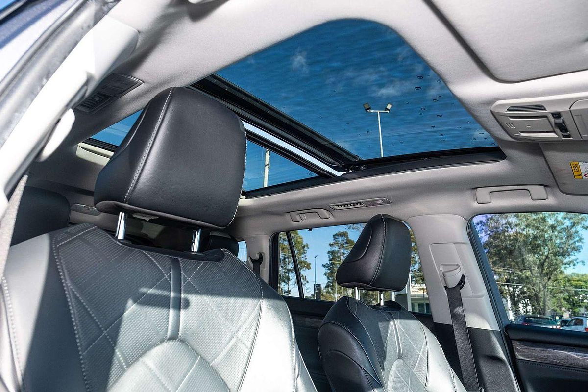 2022 Toyota Kluger Grande GSU70R