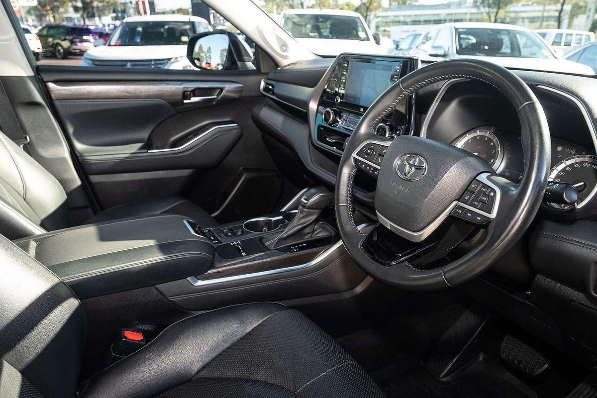 2022 Toyota Kluger Grande GSU70R