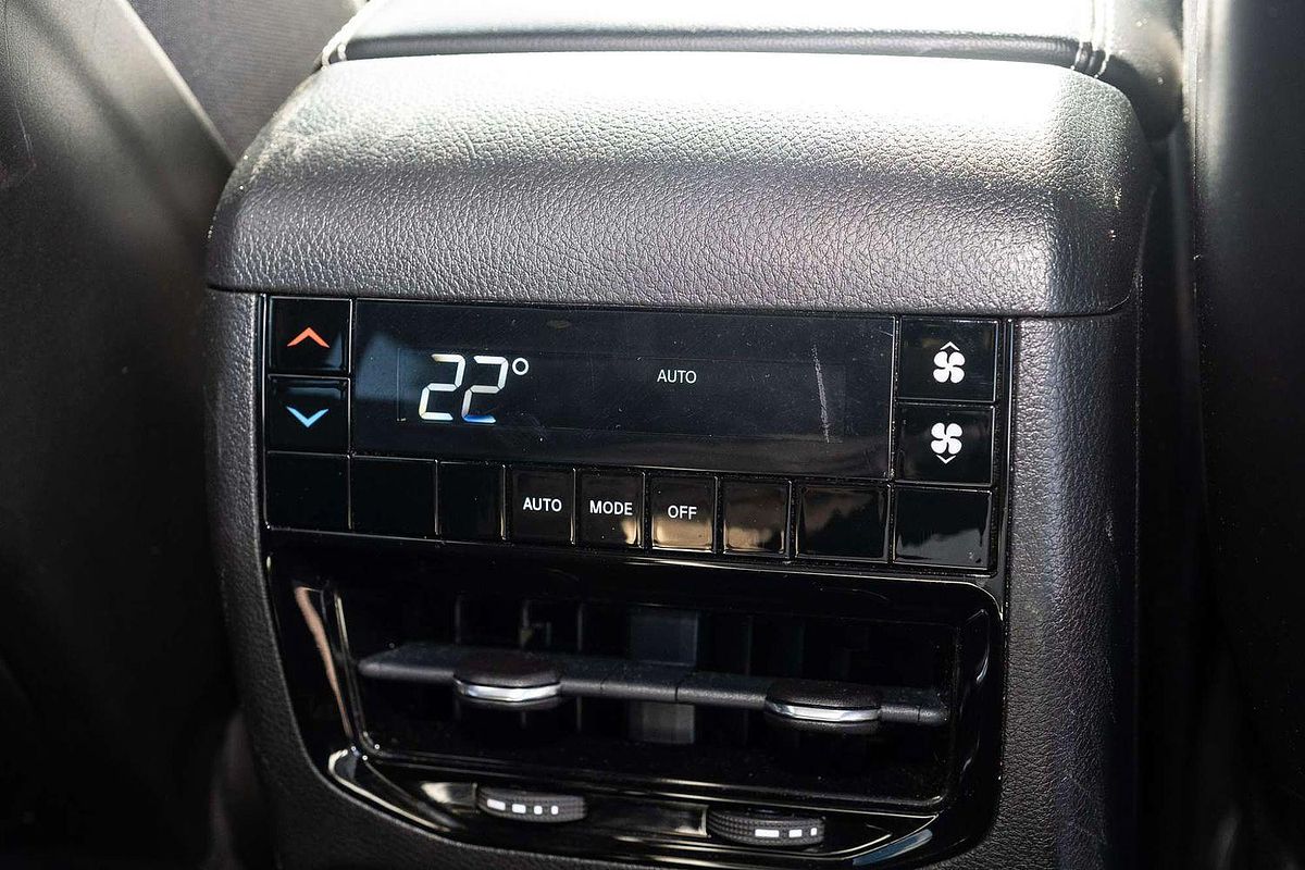 2022 Jeep Grand Cherokee L Night Eagle WL