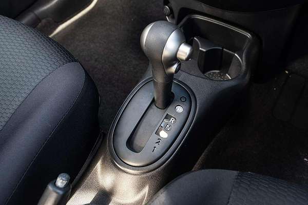 2012 Nissan Micra ST K13