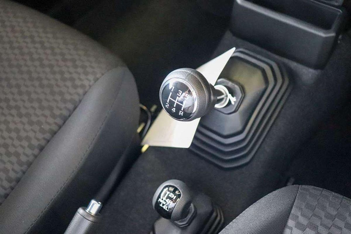 2024 Suzuki Jimny GLX GJ