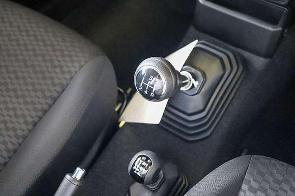 2024 Suzuki Jimny GLX GJ