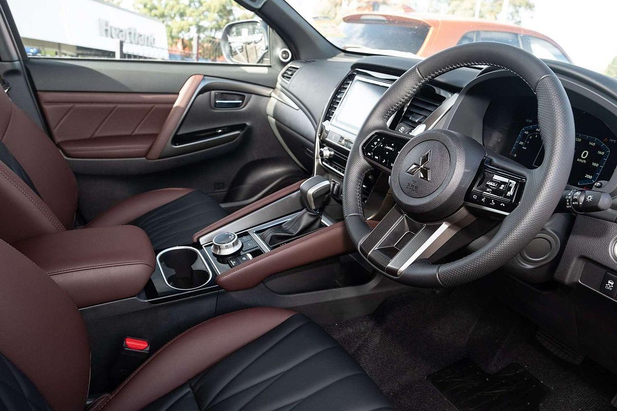 2024 Mitsubishi Pajero Sport GSR QG