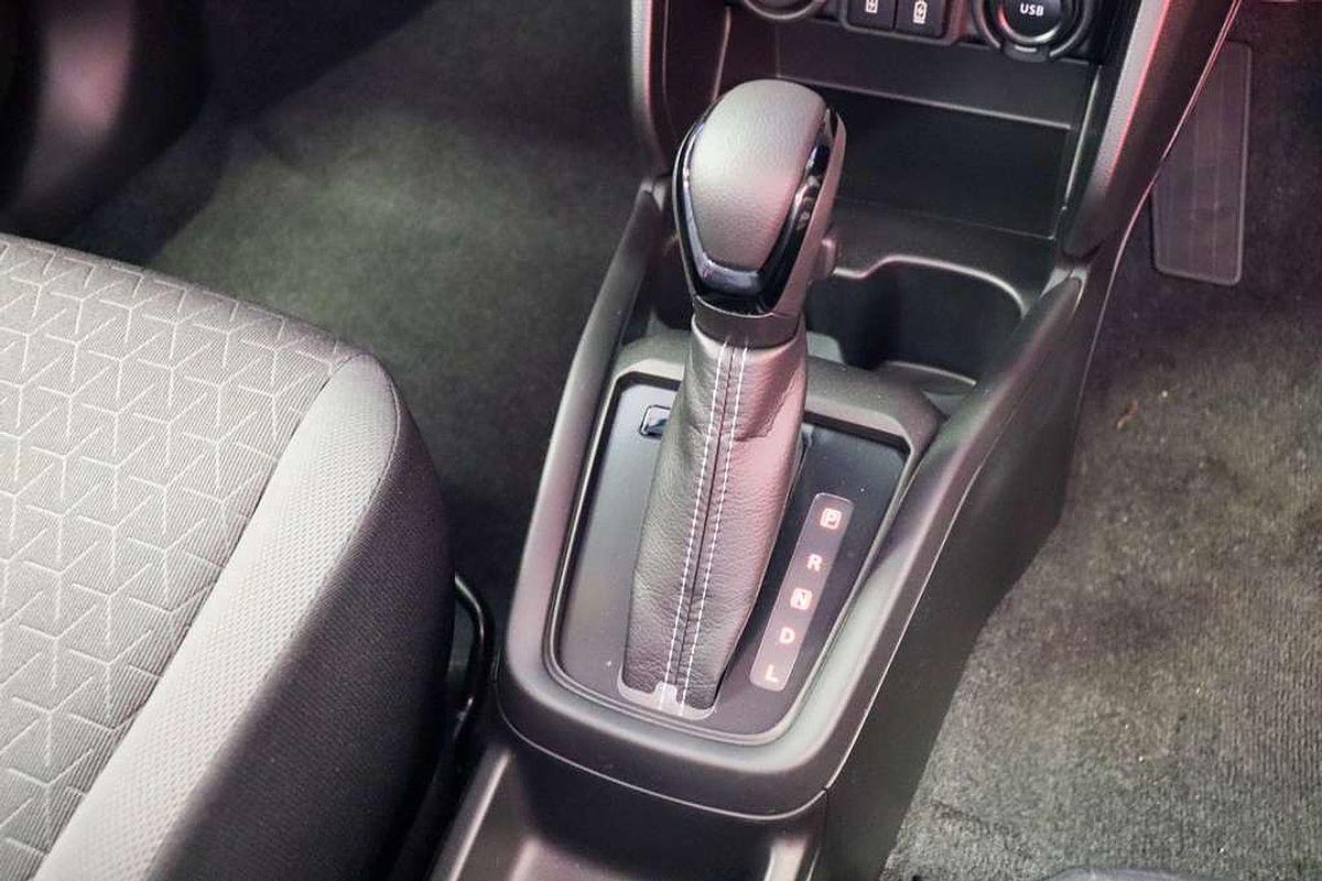 2024 Suzuki Swift Hybrid Plus UZ