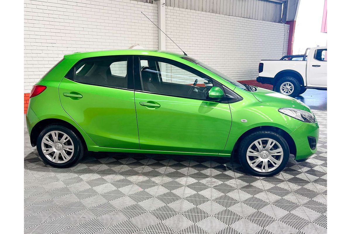 2013 Mazda 2 Neo DE Series 2