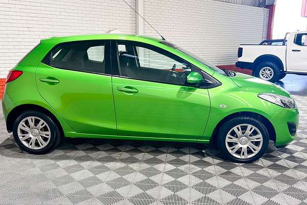 2013 Mazda 2 Neo DE Series 2