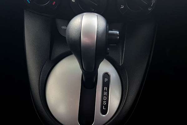 2013 Mazda 2 Neo DE Series 2
