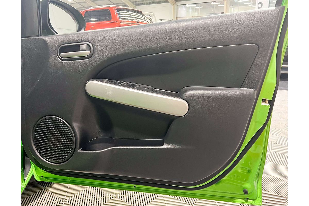 2013 Mazda 2 Neo DE Series 2