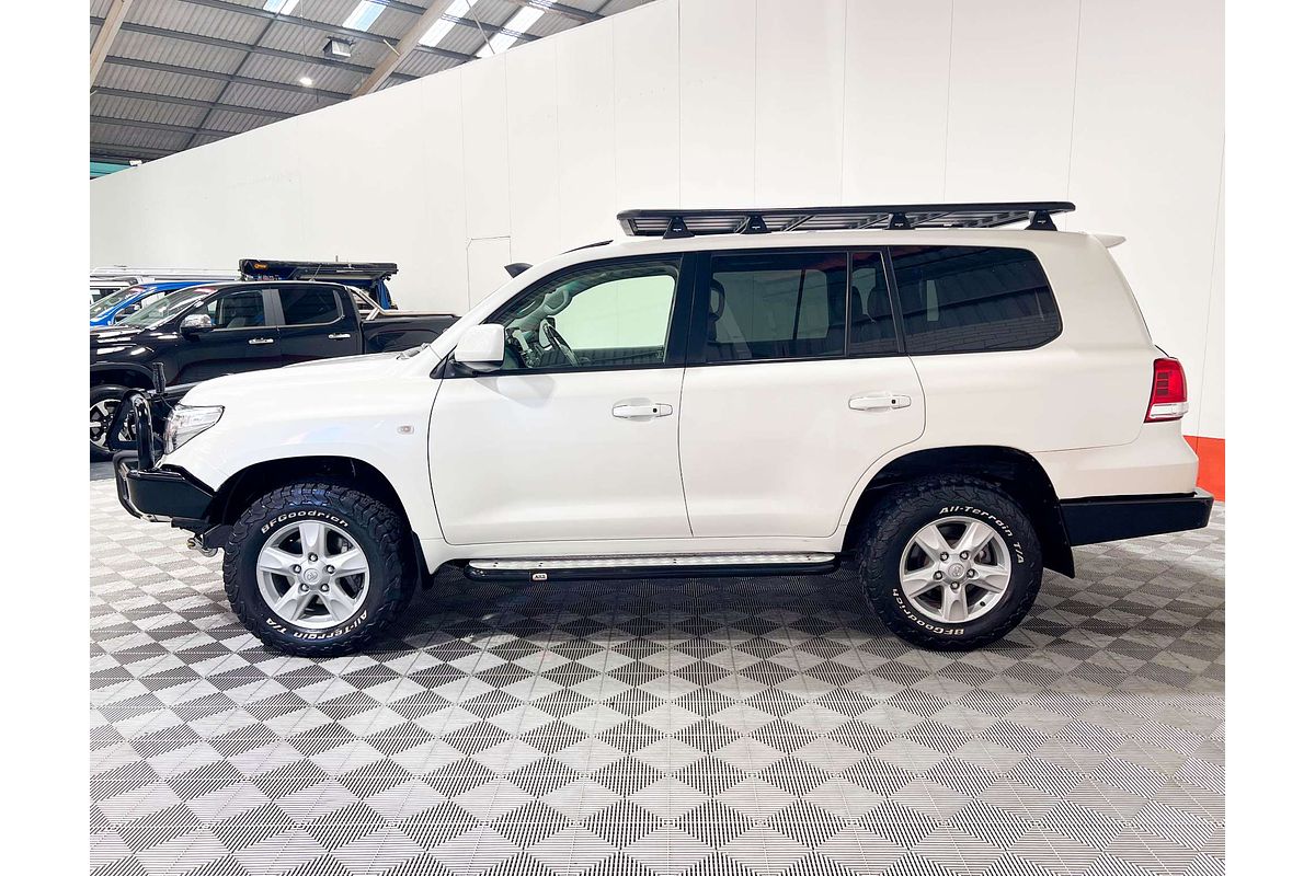 2011 Toyota Landcruiser Sahara VDJ200R