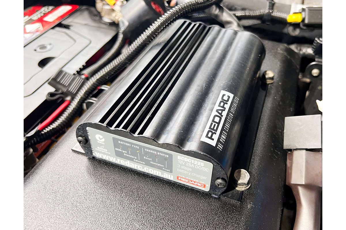 2011 Toyota Landcruiser Sahara VDJ200R