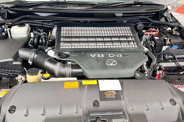 2011 Toyota Landcruiser Sahara VDJ200R