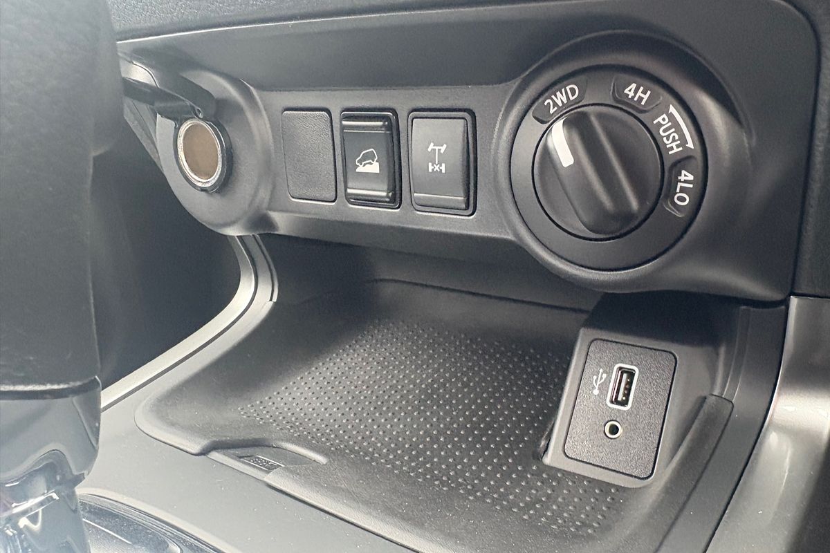 2024 Nissan Navara SL D23 4X4