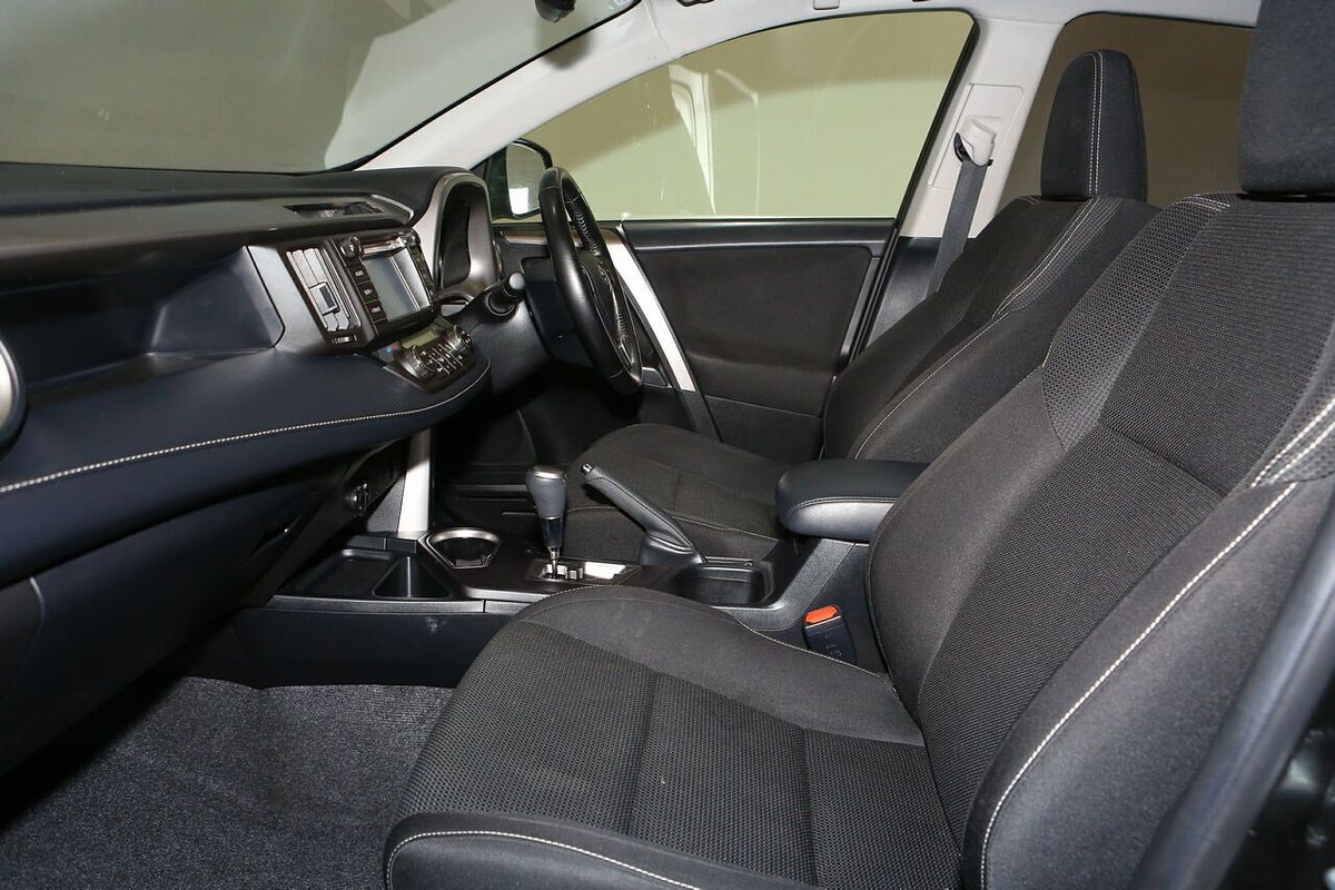 2018 Toyota RAV4 GXL ASA44R