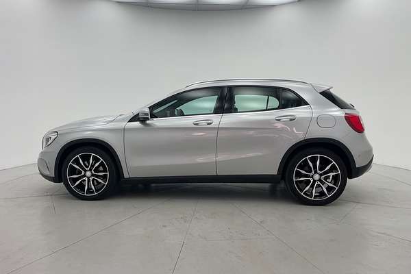 2015 Mercedes-Benz GLA-Class GLA250 X156
