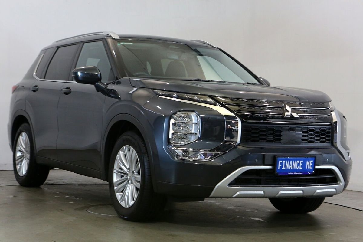 2024 Mitsubishi Outlander LS ZM