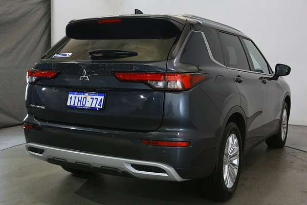 2024 Mitsubishi Outlander LS ZM