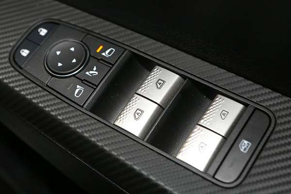 2024 Mitsubishi Outlander LS ZM