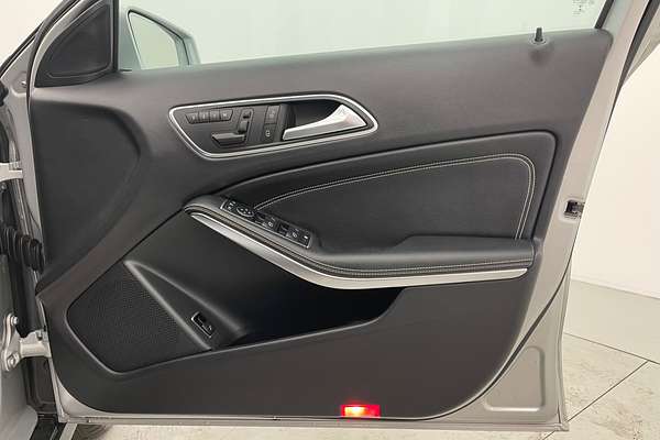 2015 Mercedes-Benz GLA-Class GLA250 X156