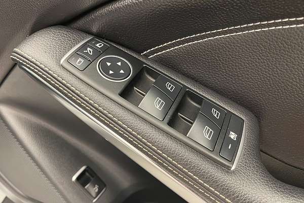 2015 Mercedes-Benz GLA-Class GLA250 X156