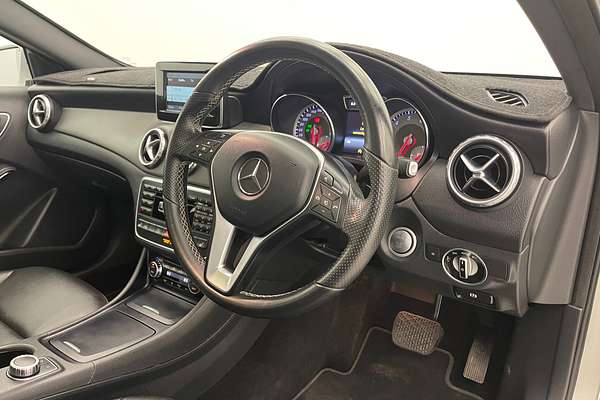 2015 Mercedes-Benz GLA-Class GLA250 X156