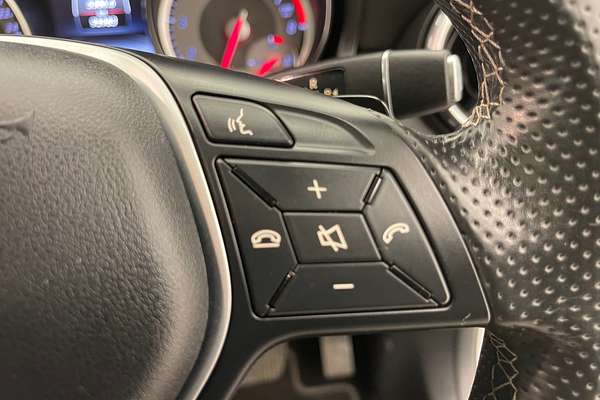 2015 Mercedes-Benz GLA-Class GLA250 X156