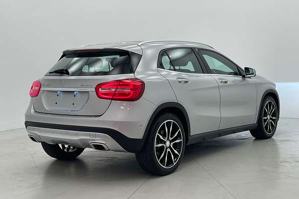 2015 Mercedes-Benz GLA-Class GLA250 X156