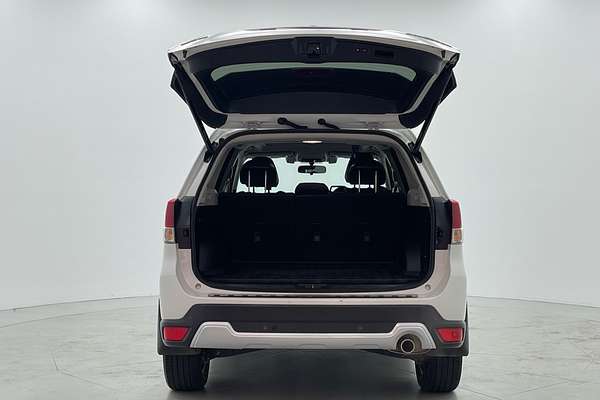 2018 Subaru Forester 2.5i-S S5