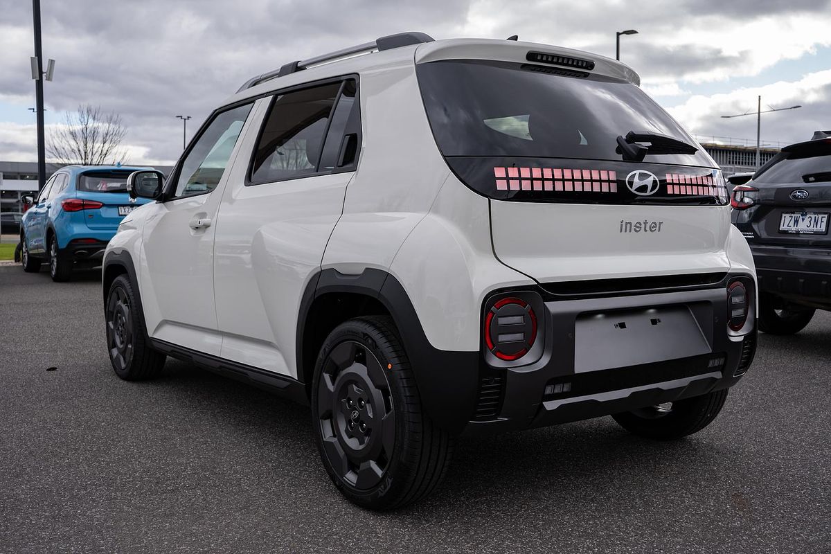 2025 Hyundai INSTER Cross AX.V1