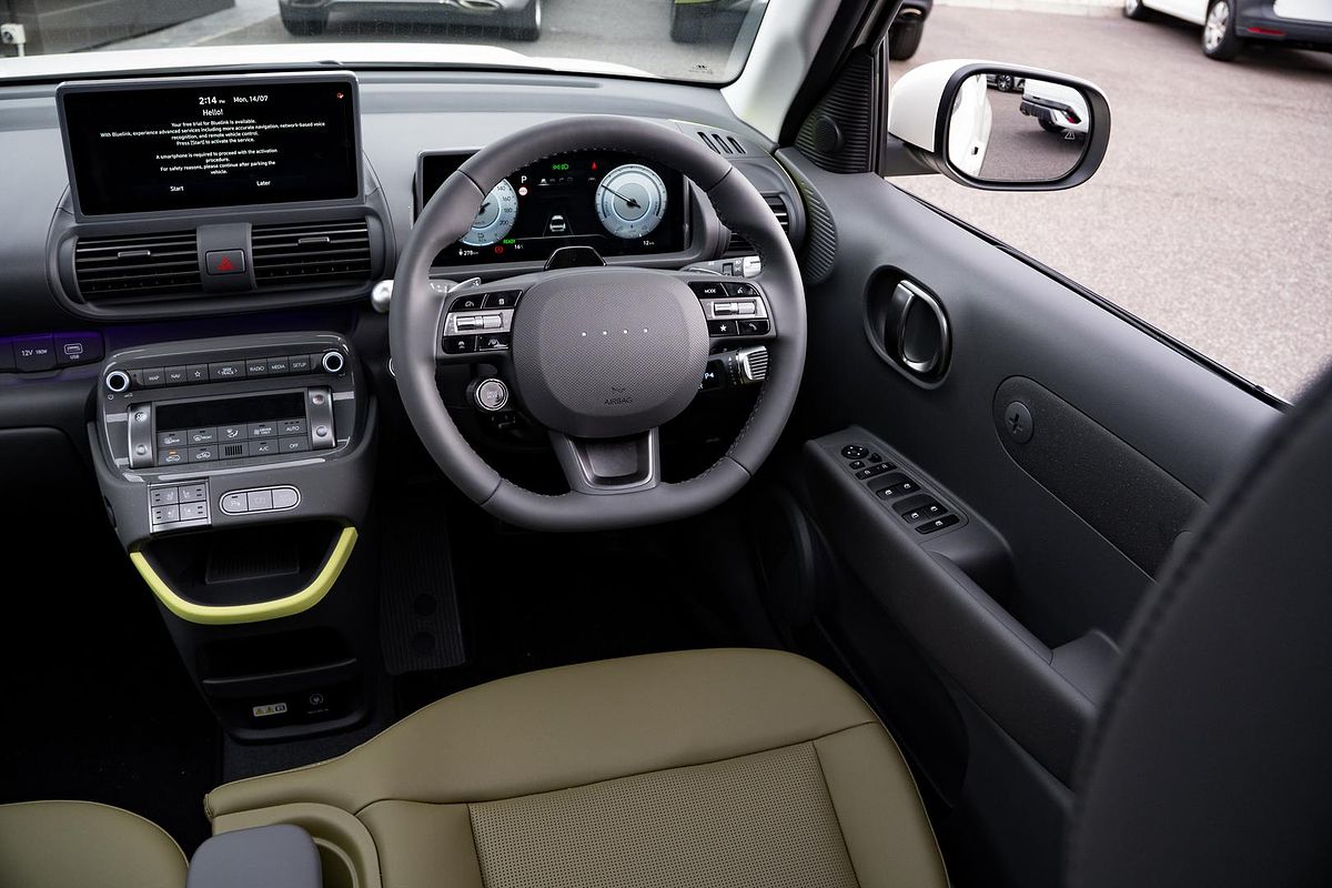 2025 Hyundai INSTER Cross AX.V1