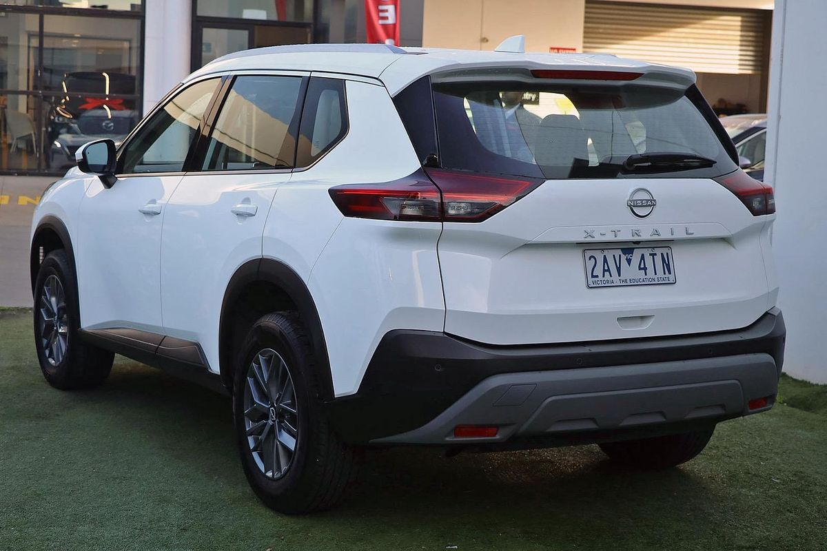 2024 Nissan X-TRAIL ST T33