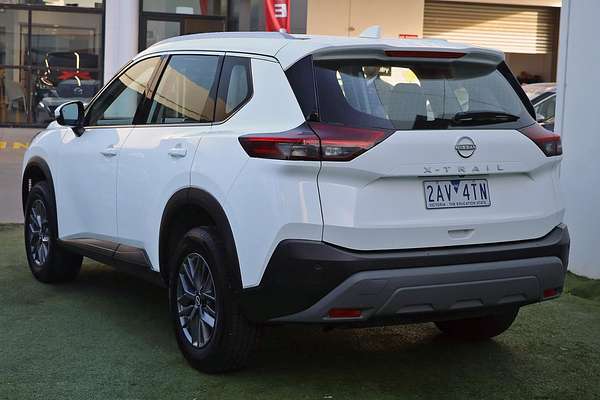 2024 Nissan X-TRAIL ST T33