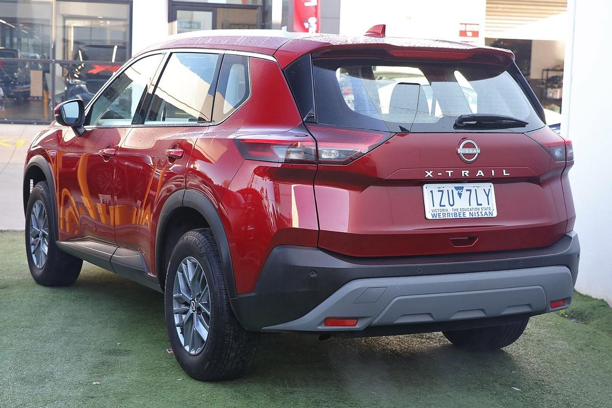 2024 Nissan X-TRAIL ST T33